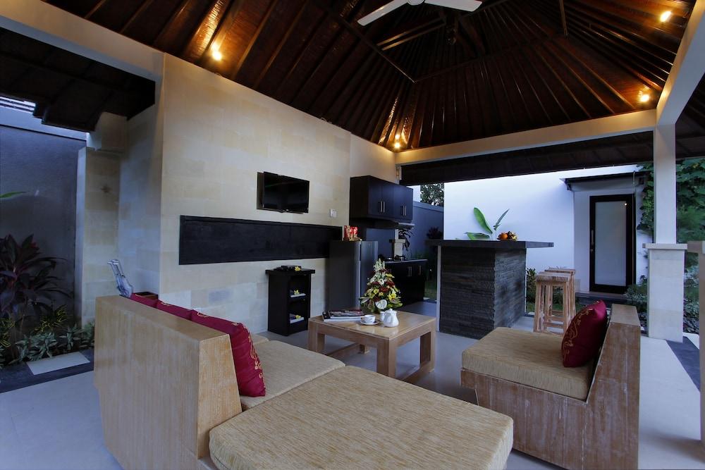 Agata Villa *
